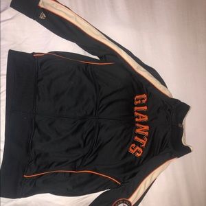 San Fransisco giants zip up